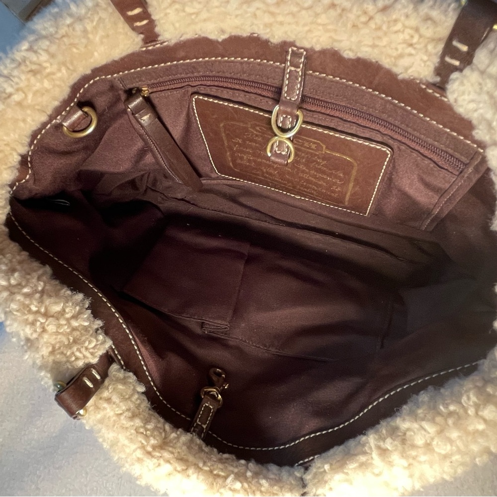 Coach Shearling Patchwork Hamptons Tote Tan Leath… - image 10